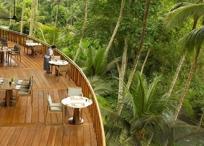 Hotel Jacuzzi: Four Seasons Resort Bali At Sayan